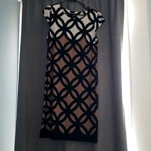 Size 12 dress. Brown,black and white design.